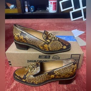 TORY BURCH  FREYA SNAKE EMBOSSED LOAFER IN DARK CARAMEL/COCONUT.